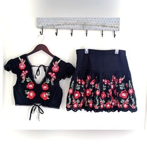 Anthropologie embroidered set